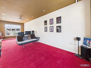 Photo 25- click for photo gallery